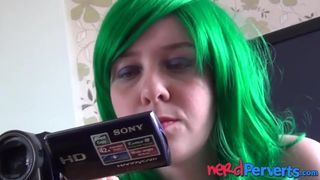 Зрелая мамка учит сына ебатся и дрочить манду женщинам